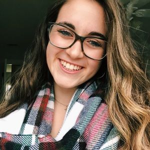 Meet your Posher, Emma